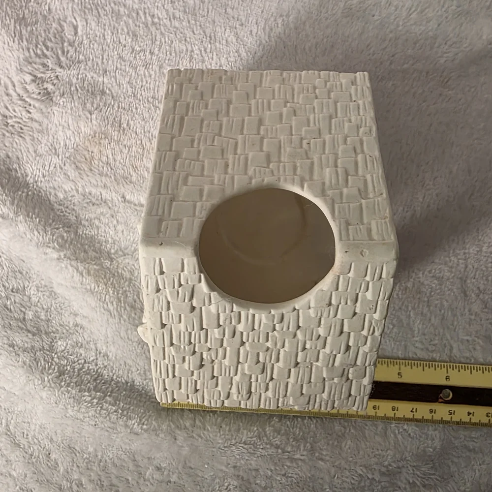 PARTYLITE 'O' Little Town Kings'  TEALIGHT HOLDER‎ PORCELAIN BISQUE  #P7314